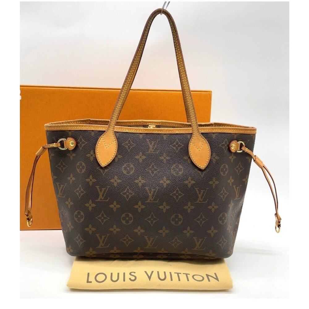 #054 Louis Vuitton Neverfull PM